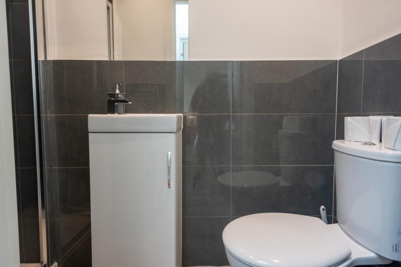 Modern In South West Wandsworth Apartament *